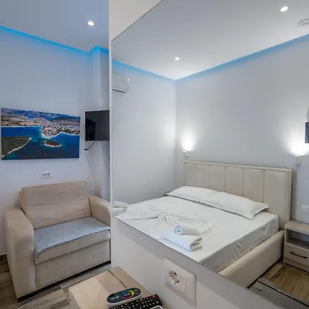 Πανσιόν Lubora 3*