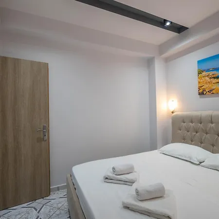 Lubora ゲストハウス 3*